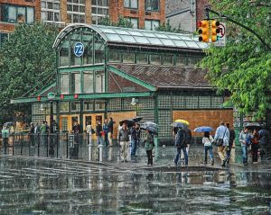 03403subway72raintt.jpg